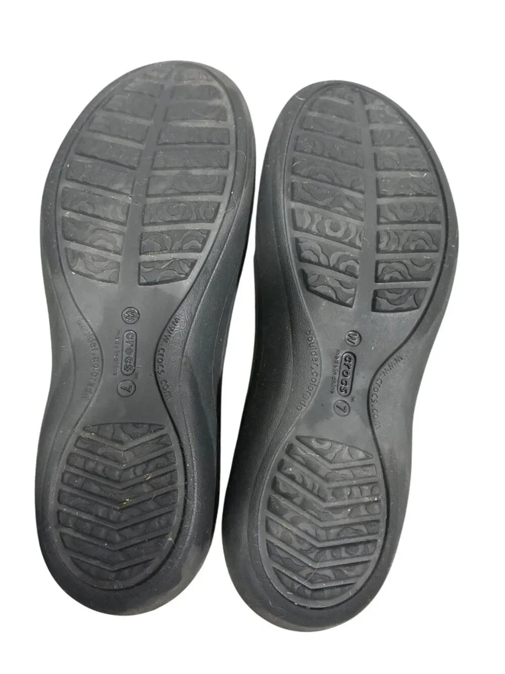 Crocs Jayna Black Slingback Flats Womens Size 7 Rubber Rose Detail Comfortable